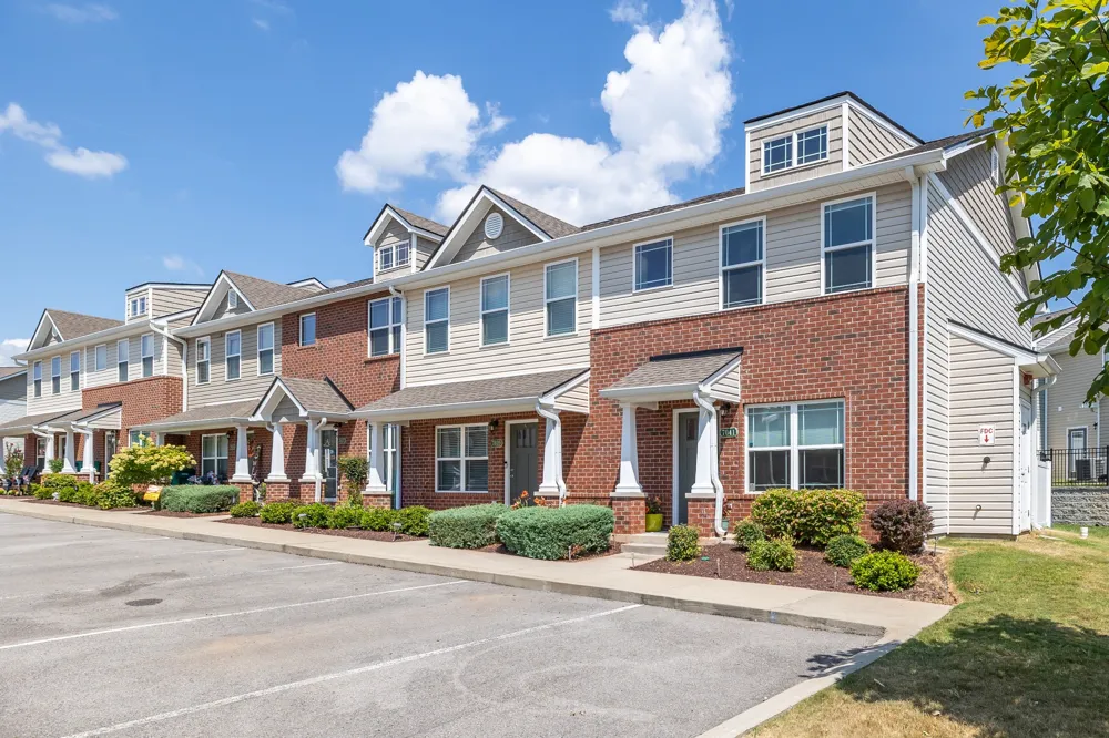 7041 Magnolia Crossings Spring Hill, TN 37174