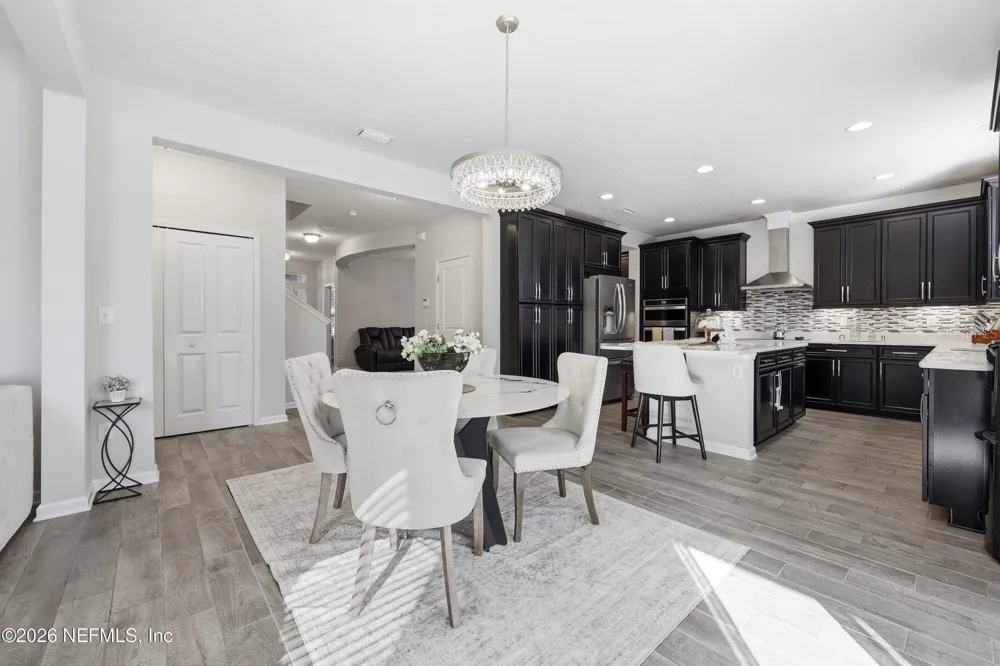 6946 AZALEA GROVE DRIVE Jacksonville, FL 32258