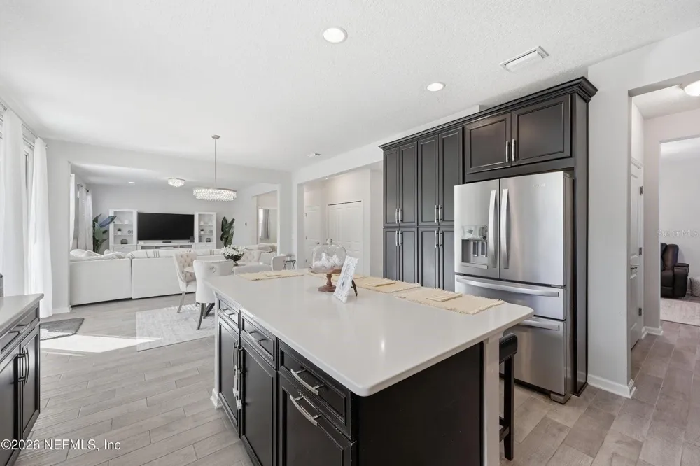 6946 AZALEA GROVE DRIVE Jacksonville, FL 32258