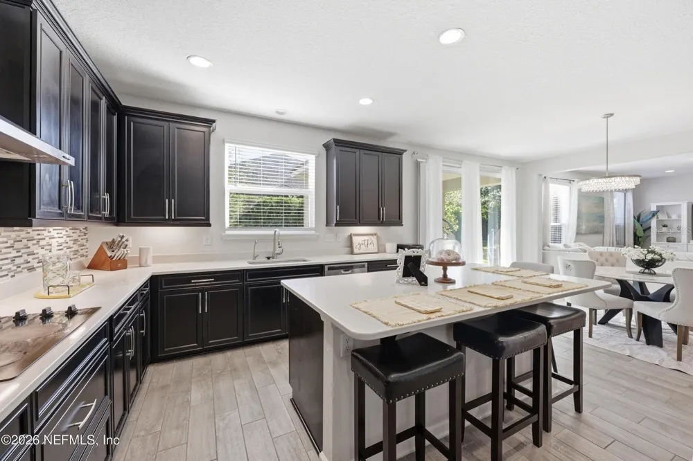 6946 AZALEA GROVE DRIVE Jacksonville, FL 32258