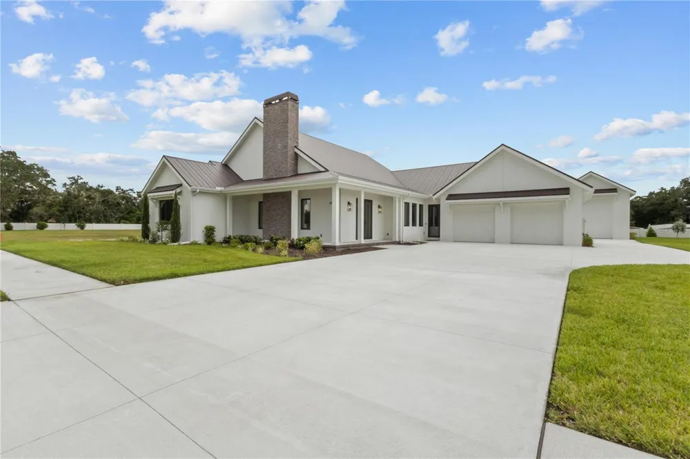 6609 PALADIN COURT Sarasota, FL 34241