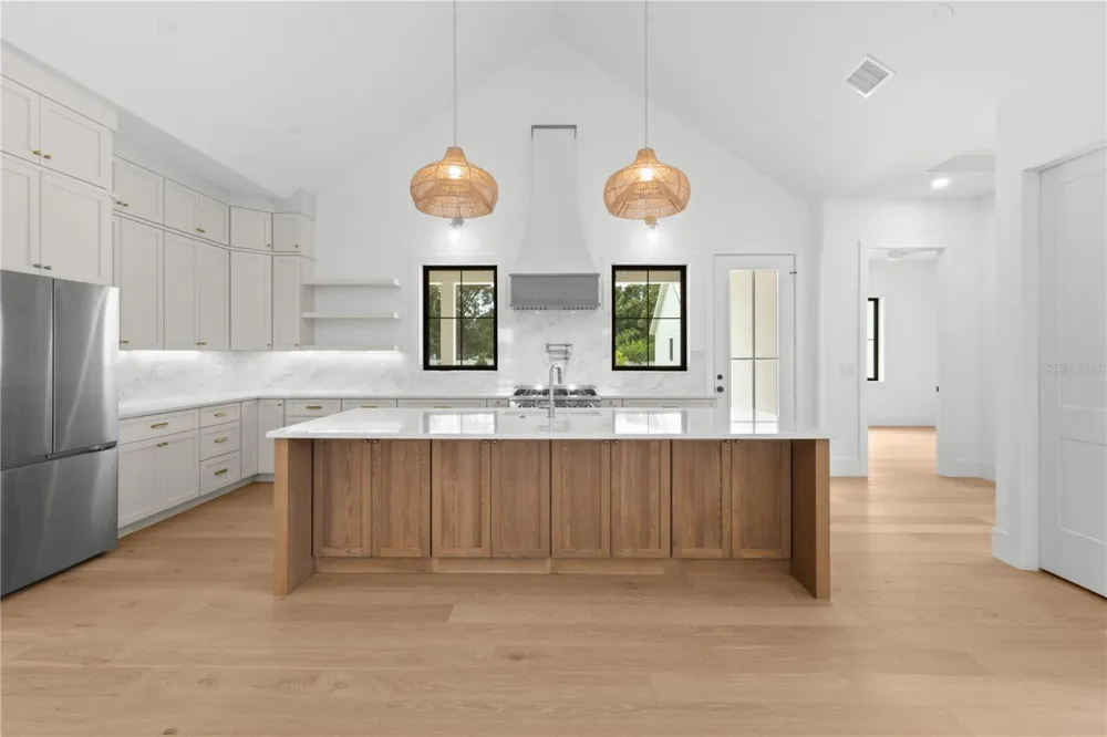 6609 PALADIN COURT Sarasota, FL 34241