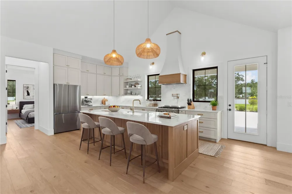 6609 PALADIN COURT Sarasota, FL 34241