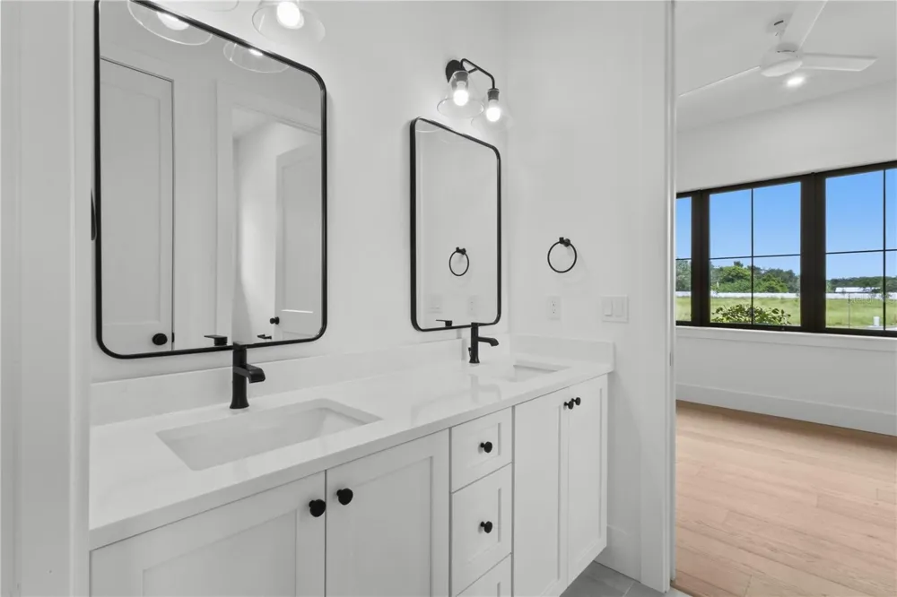 6609 PALADIN COURT Sarasota, FL 34241