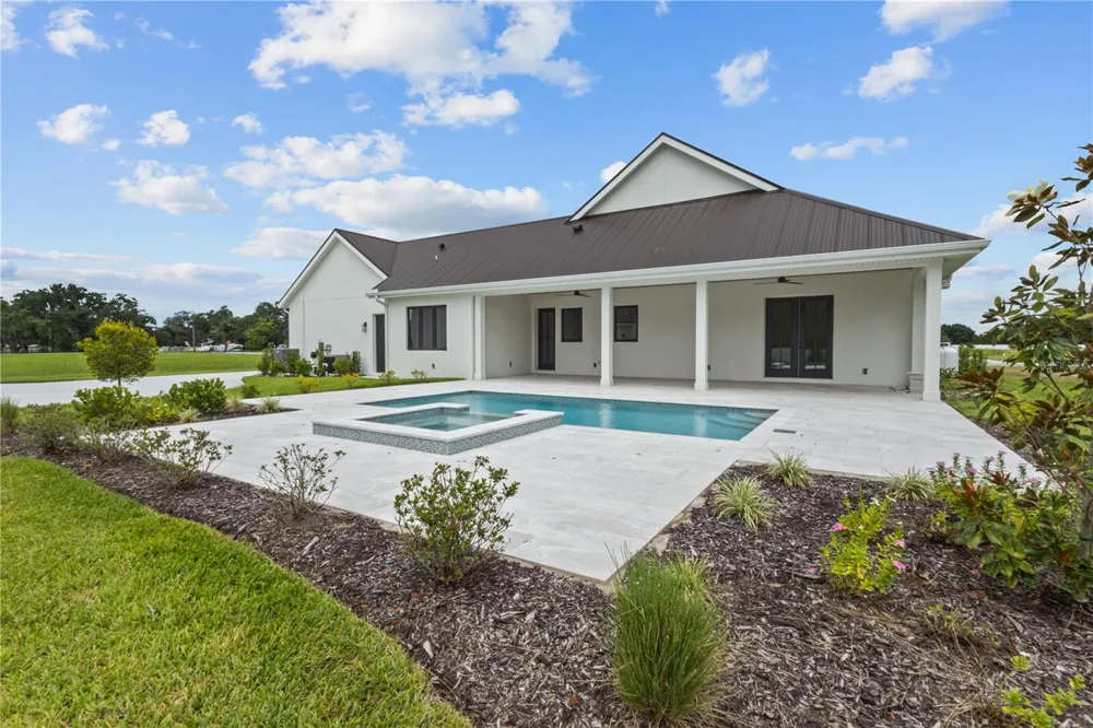 6609 PALADIN COURT Sarasota, FL 34241
