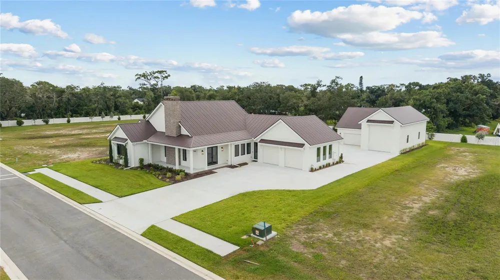 6609 PALADIN COURT Sarasota, FL 34241