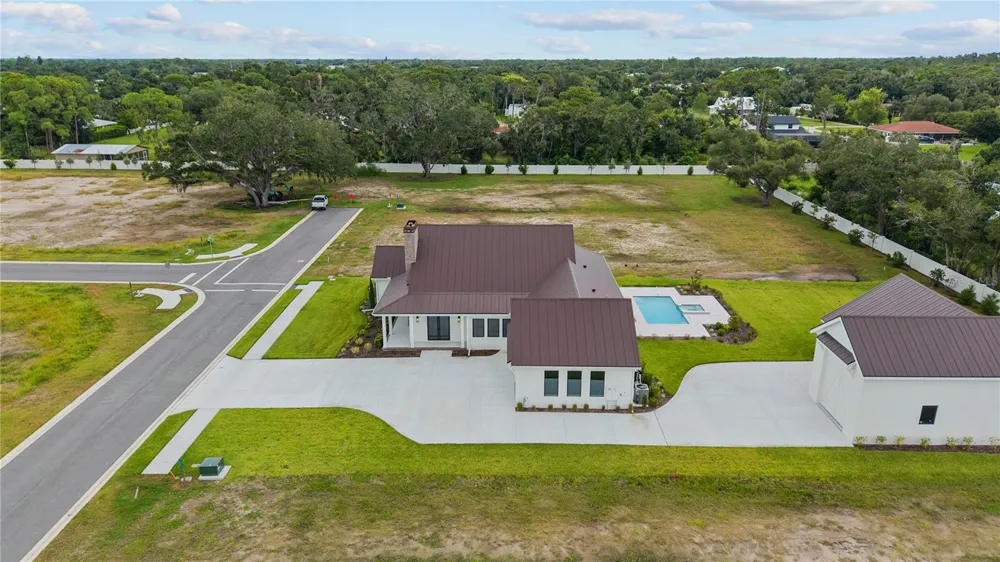 6609 PALADIN COURT Sarasota, FL 34241