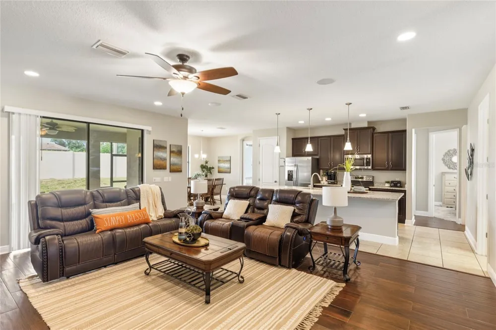 11020 BRAHMAN RANCH CIRCLE Riverview, FL 33578
