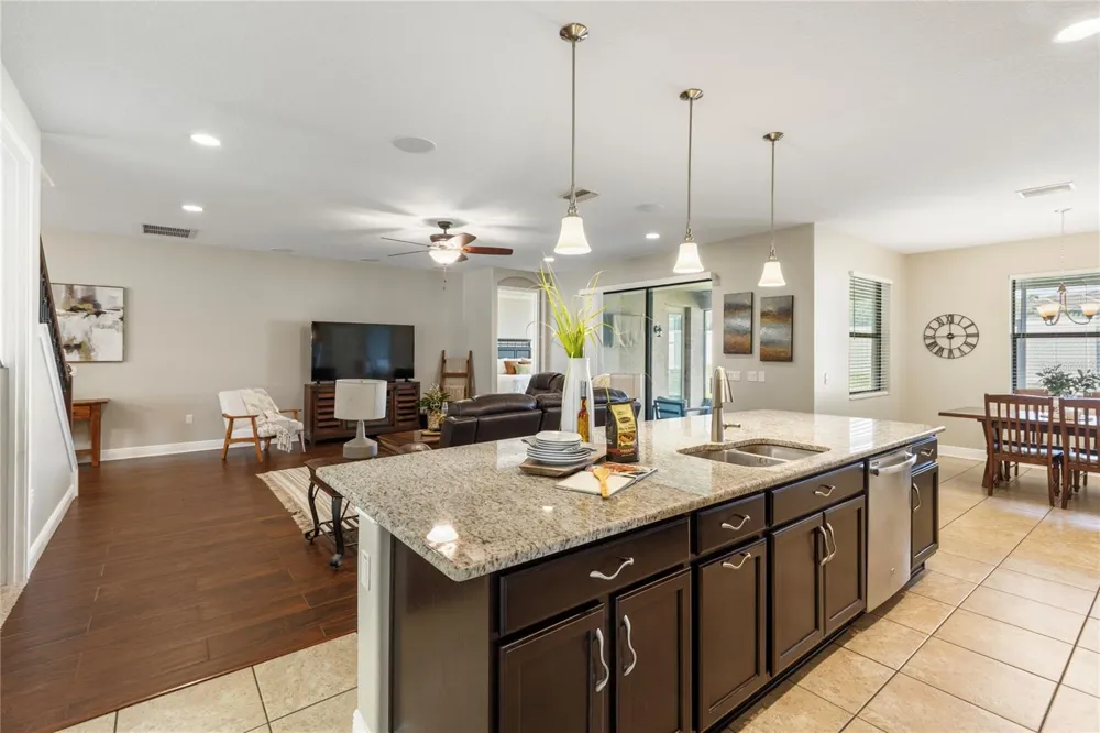 11020 BRAHMAN RANCH CIRCLE Riverview, FL 33578