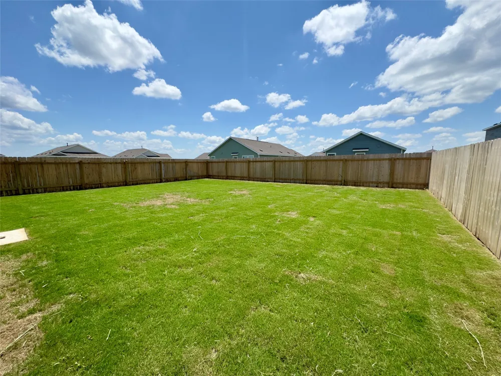 2221 Cumulus Court Lockhart, TX 78644