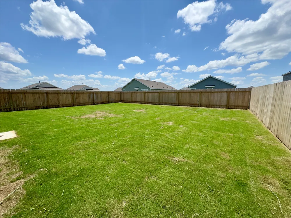 2221 Cumulus Court Lockhart, TX 78644
