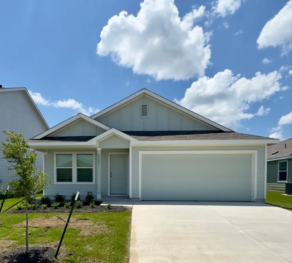 2221 Cumulus Court Lockhart, TX 78644