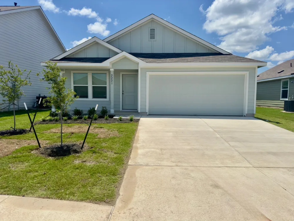2221 Cumulus Court Lockhart, TX 78644