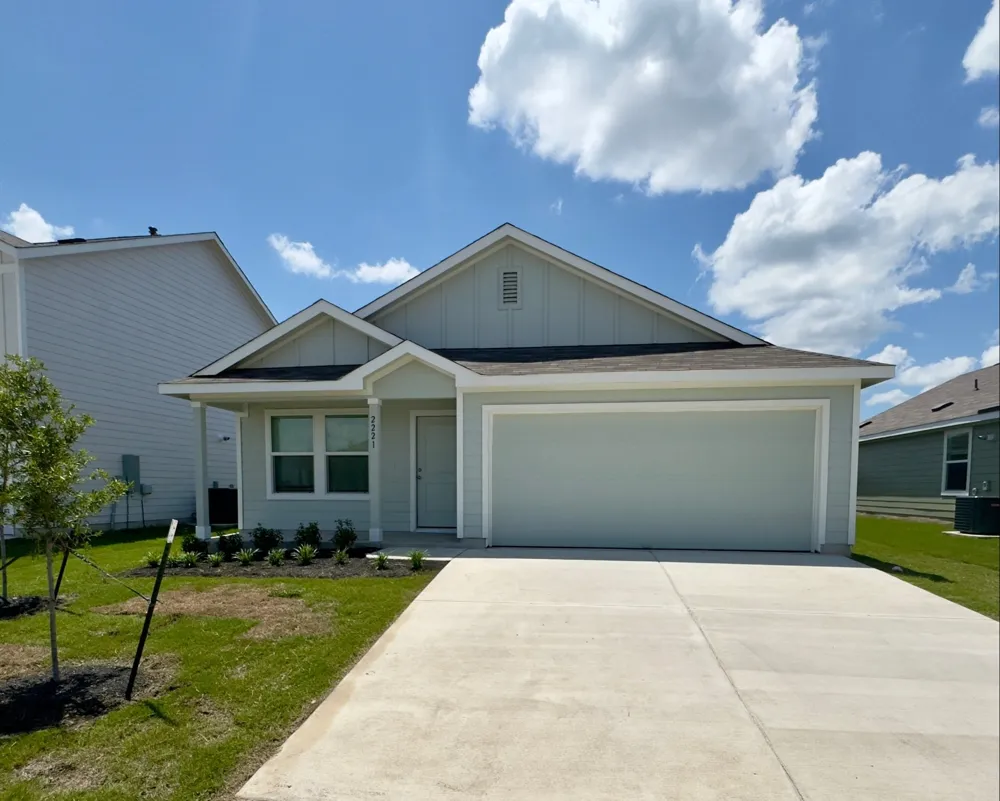 2221 Cumulus Court Lockhart, TX 78644