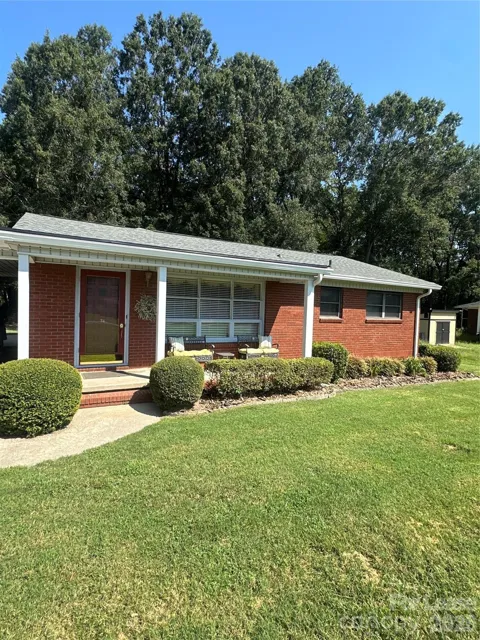 74 Fleetwood Drive SW
