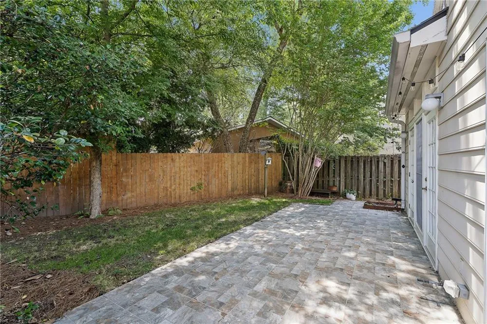 1827 Rockridge Place NE Atlanta, GA 30324