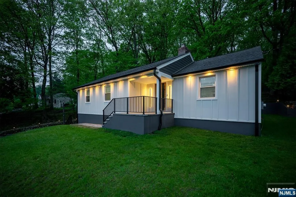 207 Degray Street North Haledon, NJ 07508