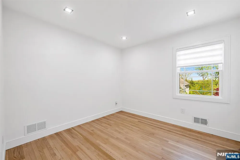 207 Degray Street North Haledon, NJ 07508