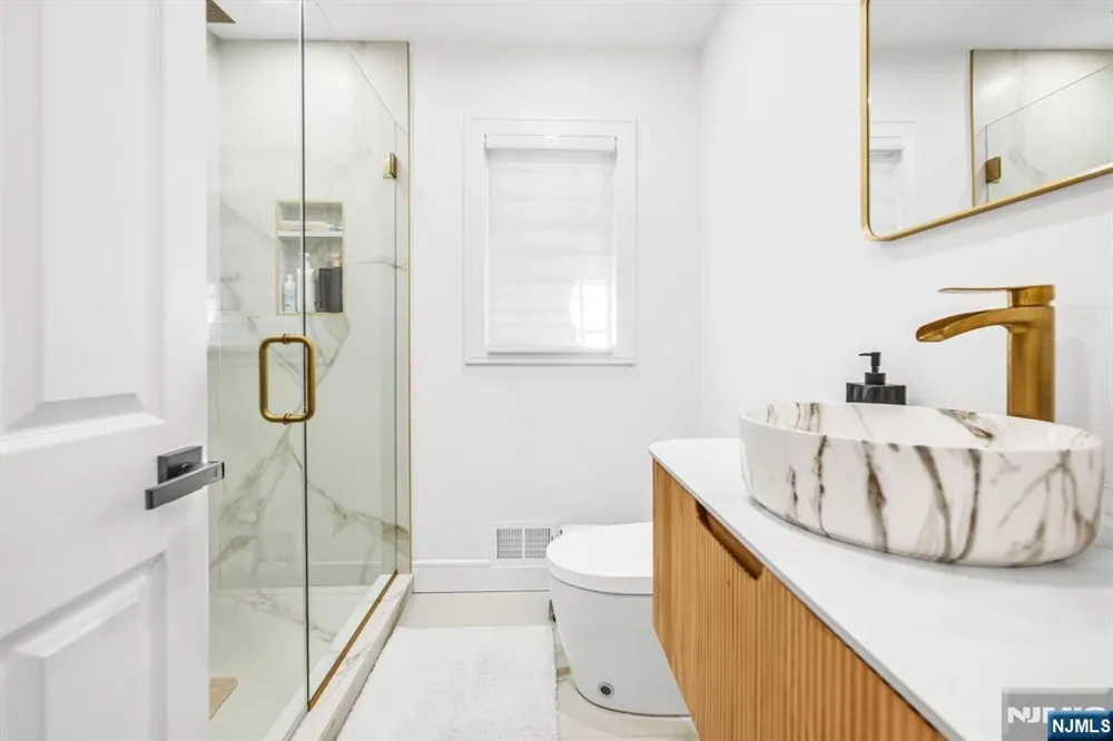207 Degray Street North Haledon, NJ 07508