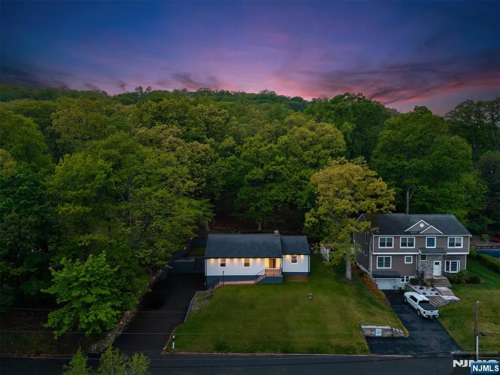 207 Degray Street North Haledon, NJ 07508