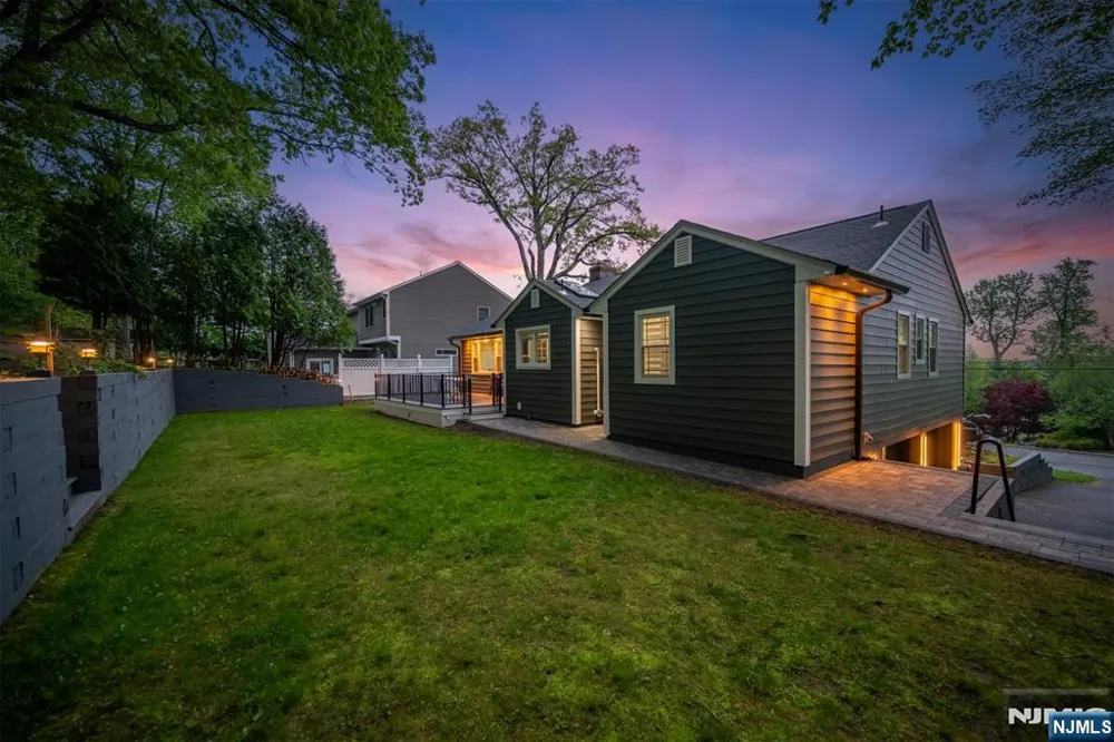 207 Degray Street North Haledon, NJ 07508