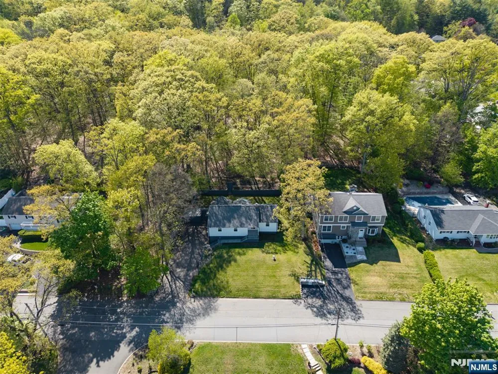 207 Degray Street North Haledon, NJ 07508