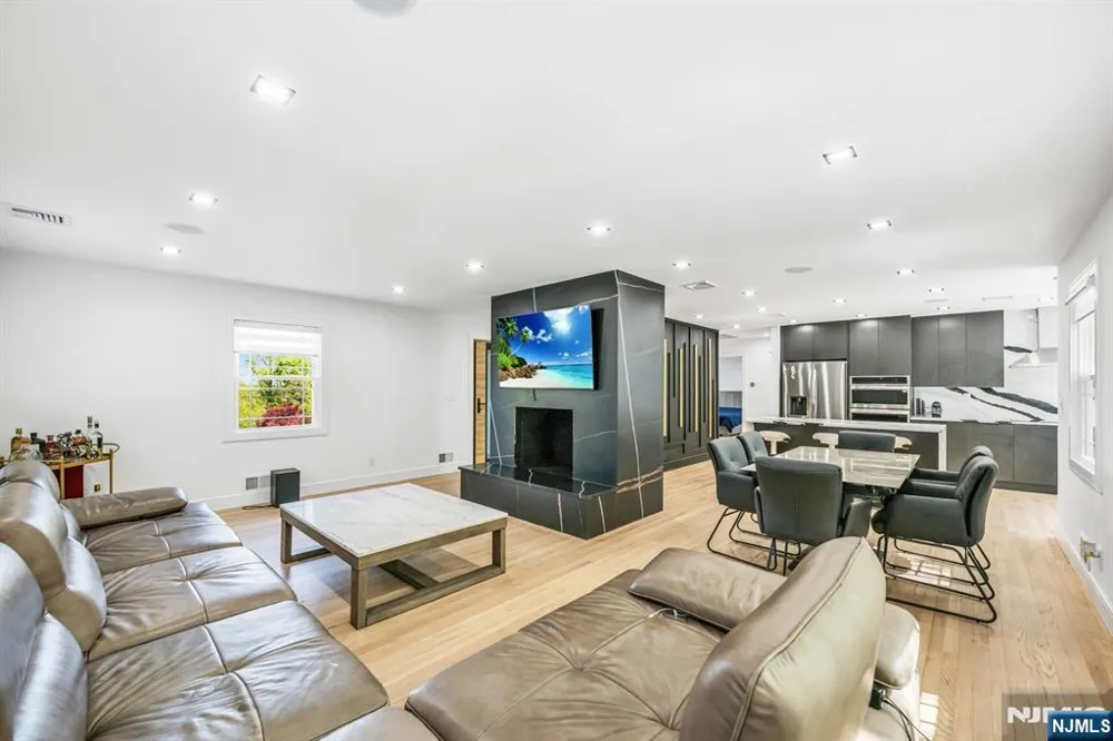 207 Degray Street North Haledon, NJ 07508
