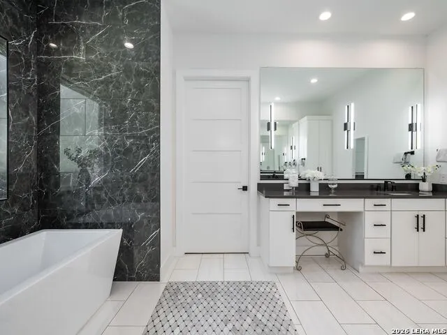183 Westcourt Lane San Antonio, TX 78257