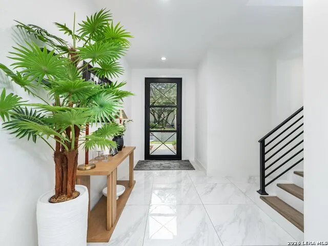 183 Westcourt Lane San Antonio, TX 78257