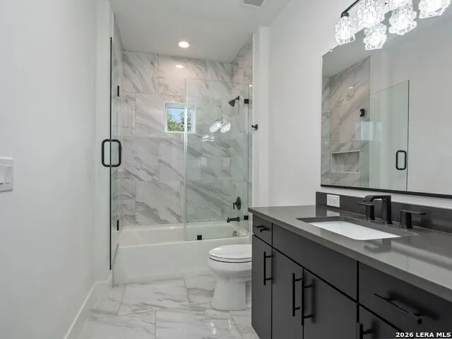 183 Westcourt Lane San Antonio, TX 78257