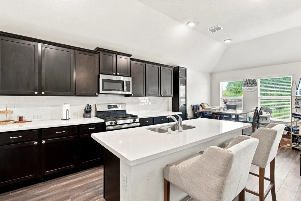 1810 Alamandine Avenue Cross Roads, TX 76227