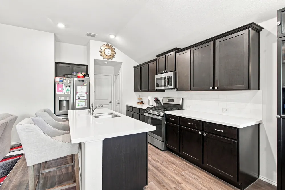 1810 Alamandine Avenue Cross Roads, TX 76227