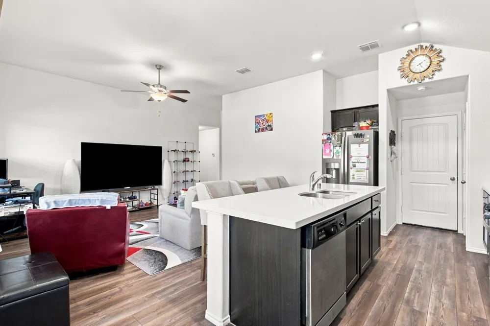 1810 Alamandine Avenue Cross Roads, TX 76227