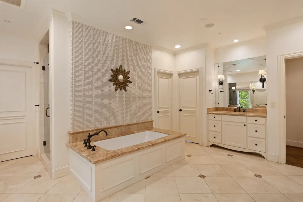 3516 Wentwood Drive University Park, TX 75225