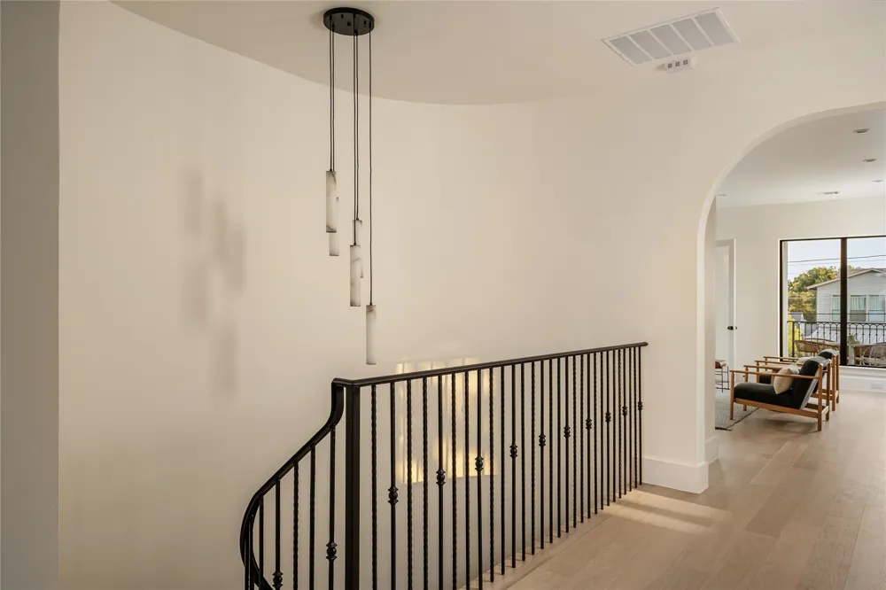4722 Cowan Avenue Dallas, TX 75209
