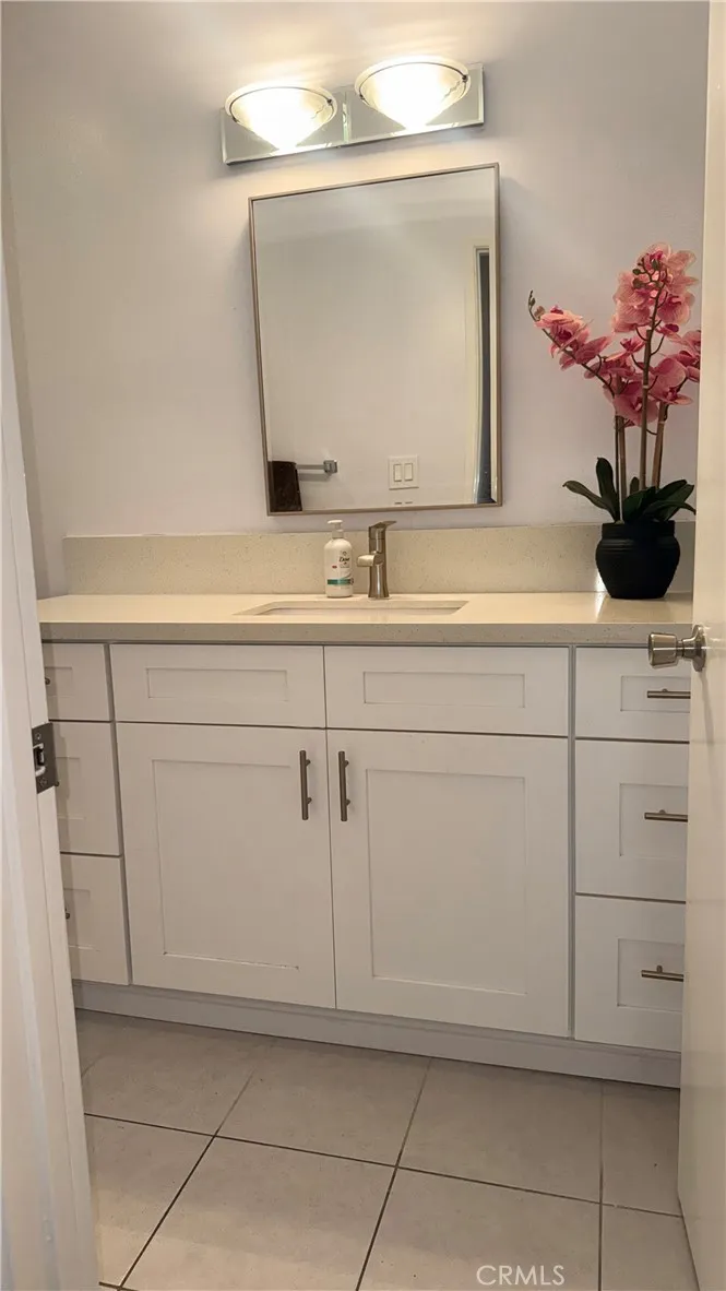 1000 MACARTHUR #93 Santa Ana, CA 92707