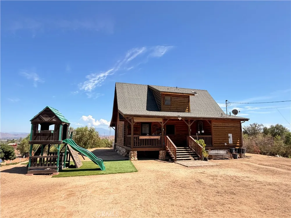 32600 Byers Menifee, CA 92584