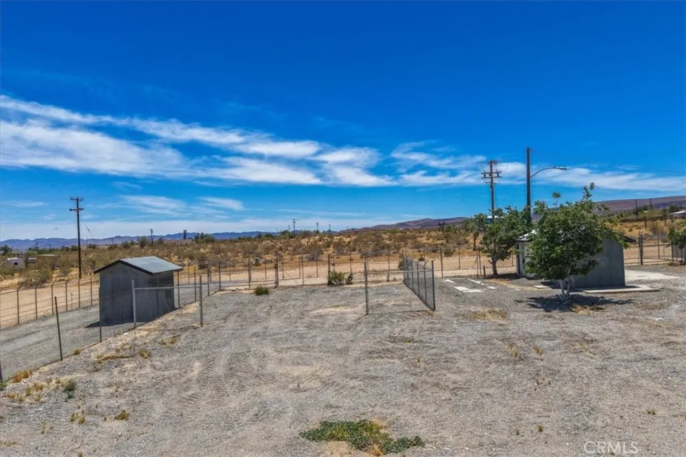 56166 Handley Yucca Valley, CA 92284