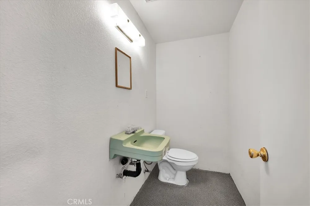 56166 Handley Yucca Valley, CA 92284
