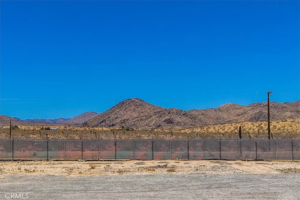 56166 Handley Yucca Valley, CA 92284