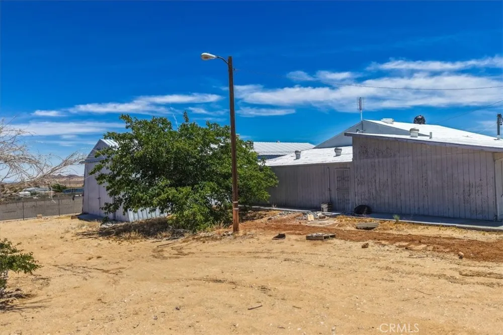 56166 Handley Yucca Valley, CA 92284