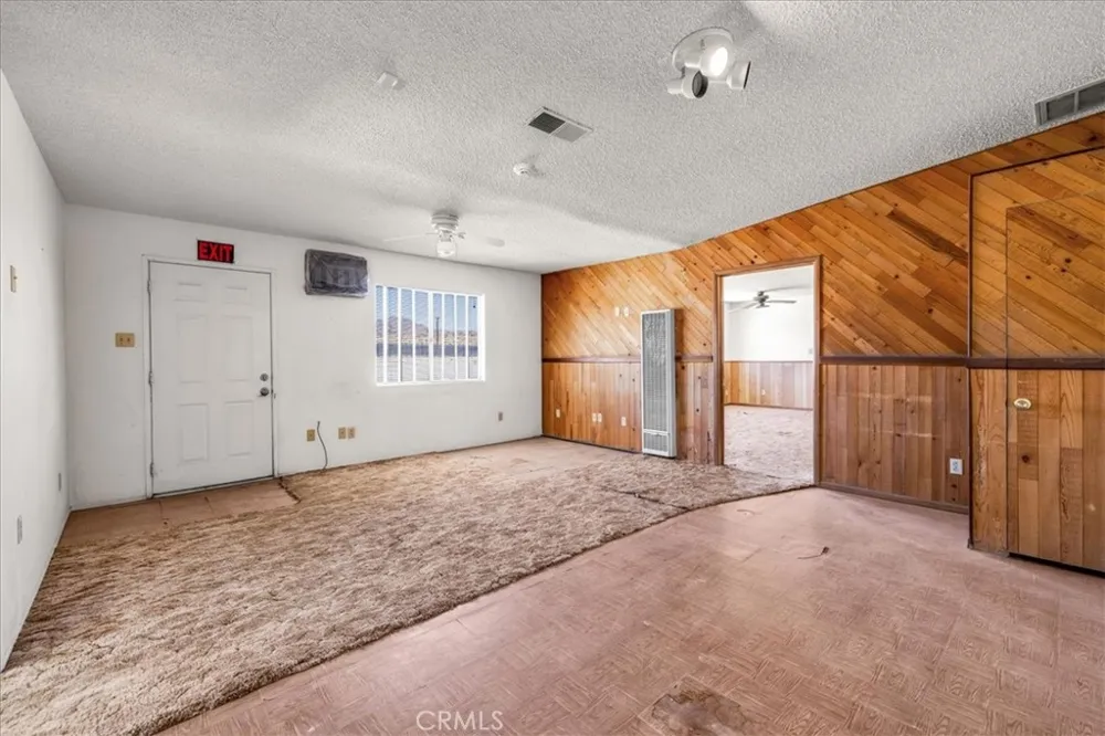 56166 Handley Yucca Valley, CA 92284