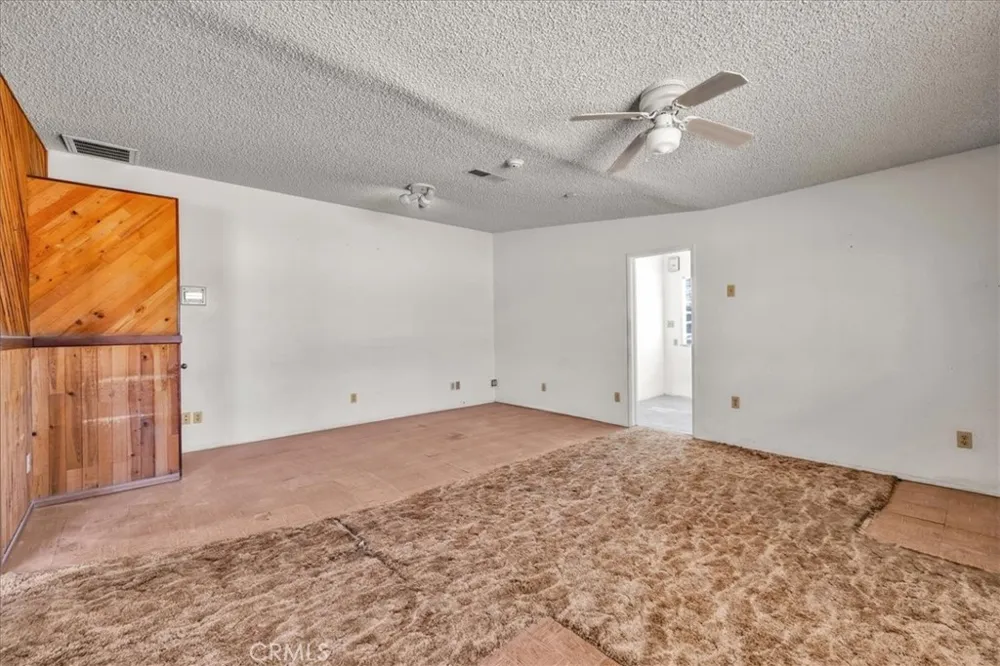 56166 Handley Yucca Valley, CA 92284