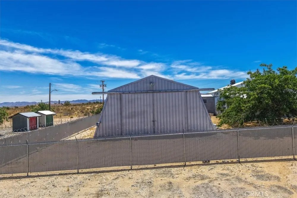 56166 Handley Yucca Valley, CA 92284