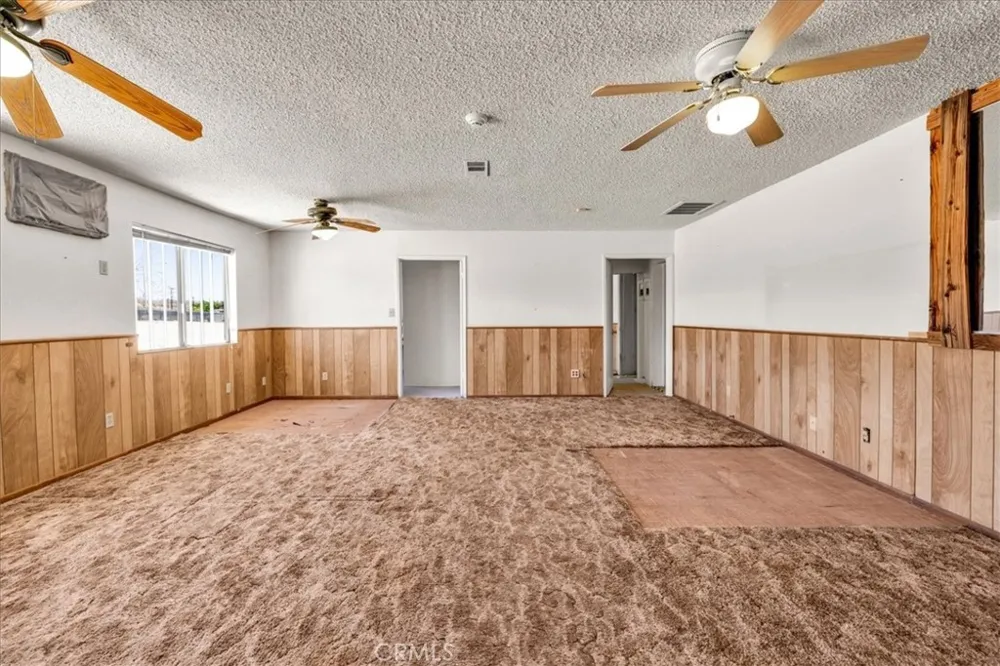 56166 Handley Yucca Valley, CA 92284