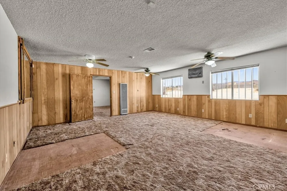 56166 Handley Yucca Valley, CA 92284