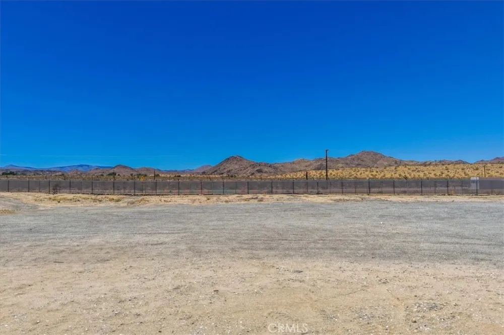 56166 Handley Yucca Valley, CA 92284