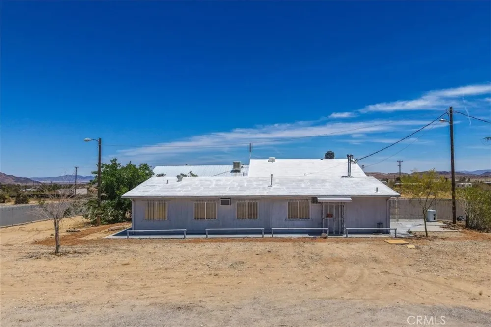 56166 Handley Yucca Valley, CA 92284