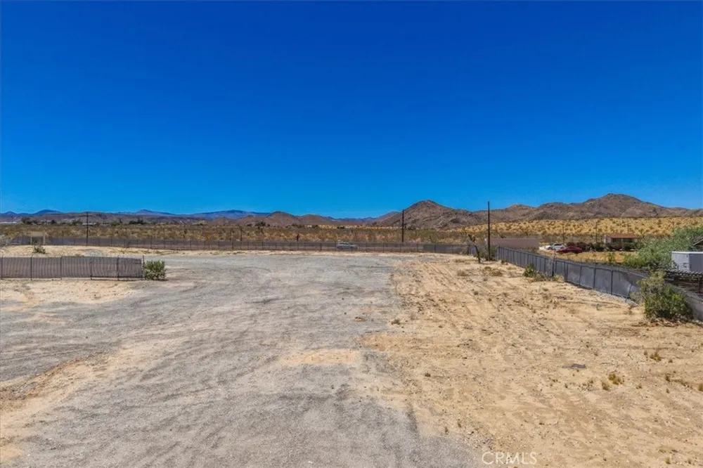 56166 Handley Yucca Valley, CA 92284