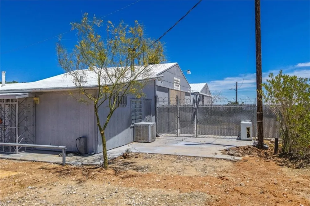 56166 Handley Yucca Valley, CA 92284